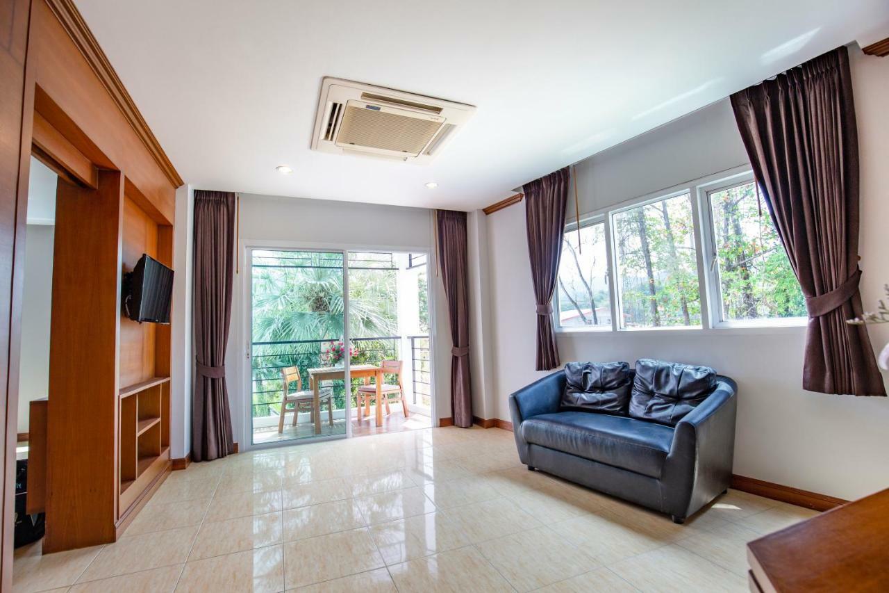 Sungthong Kamala Beach Resort Bagian luar foto