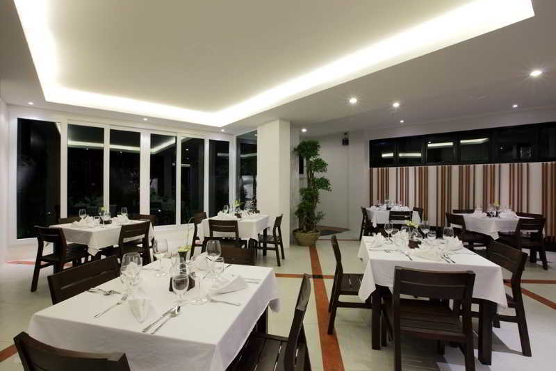 Sungthong Kamala Beach Resort Bagian luar foto