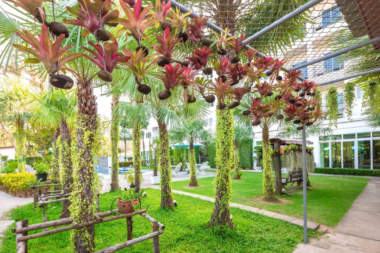 Sungthong Kamala Beach Resort Bagian luar foto